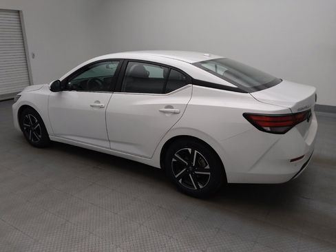 Used 2024 Nissan Sentra SV FWD image 3