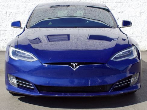 Used 2017 Tesla Model S 100D AWD/4WD image 2