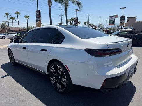 Used 2023 BMW 740i RWD image 7