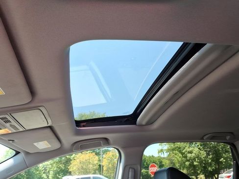 Used 2018 Honda CR-V EX-L image 11