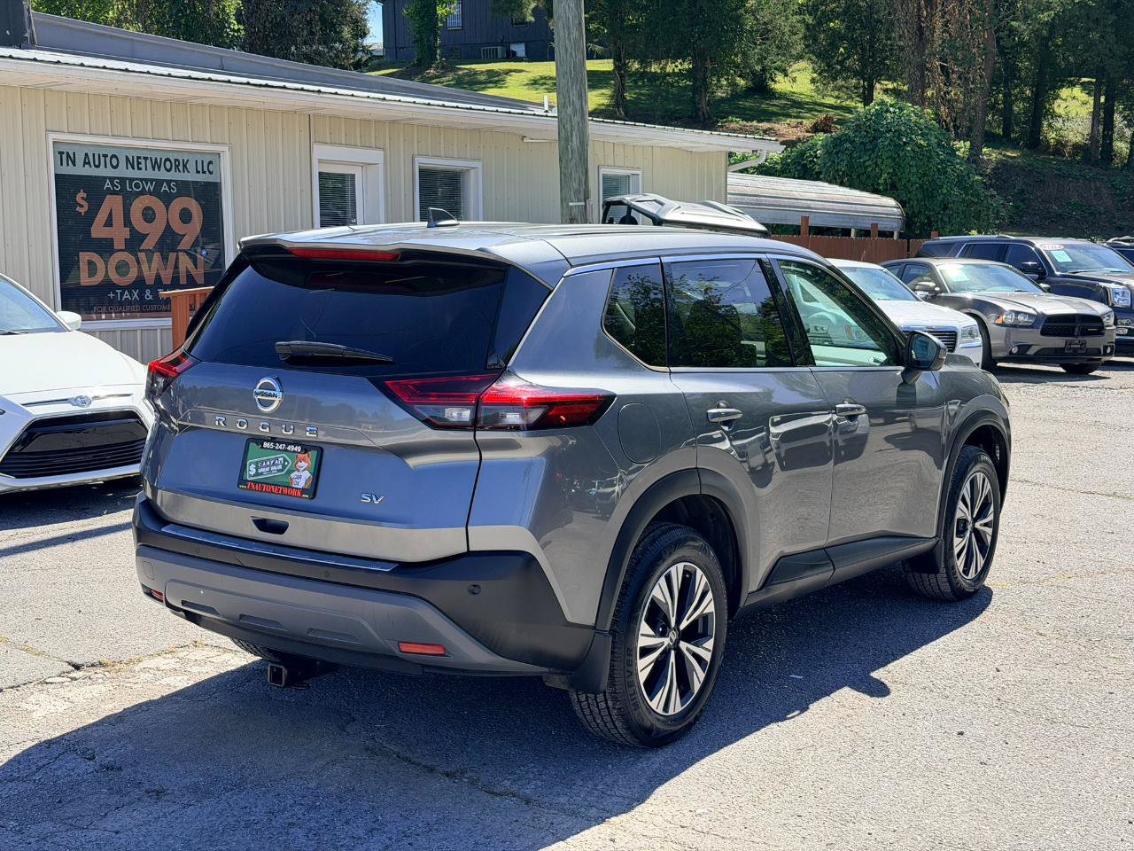 Used 2021 Nissan Rogue SV FWD image 5