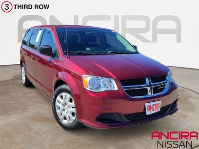 Used 2018 Dodge Grand Caravan SE w/ UConnect Hands-Free Group