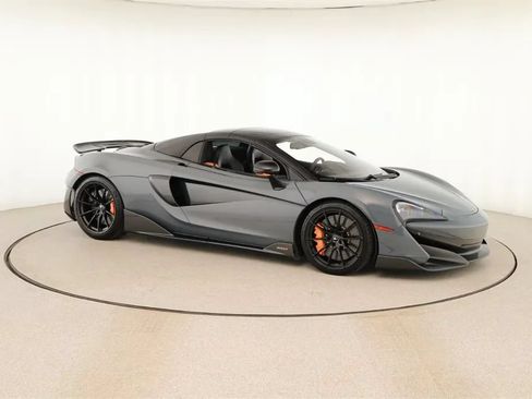 Used 2020 McLaren 600LT Spider RWD image 4