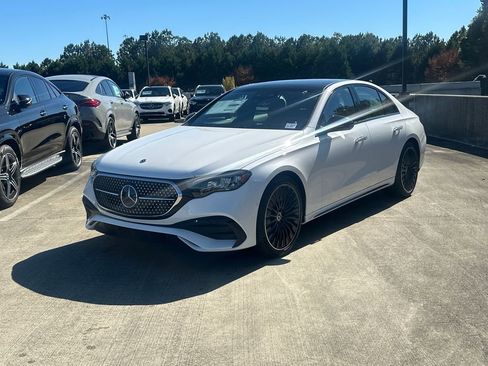 New 2026 Mercedes-Benz E 350 Sedan image 4