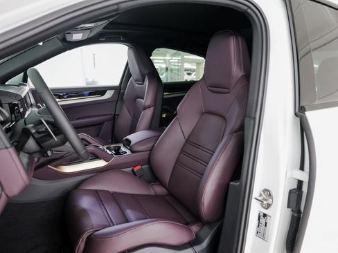 New 2026 Porsche Cayenne S AWD/4WD image 5