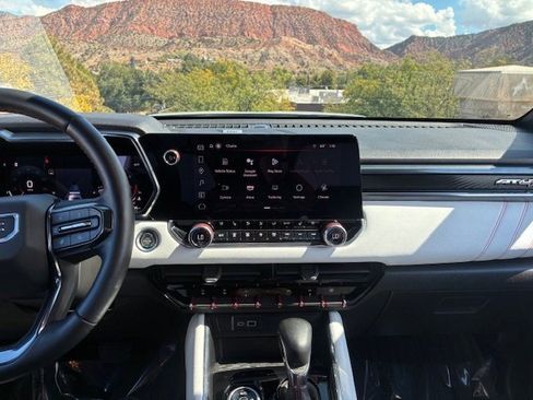 Used 2024 GMC Canyon AT4X image 14