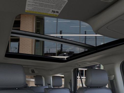 New 2025 Ford Expedition Active AWD/4WD image 24