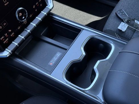 New 2026 GMC Acadia Elevation image 29