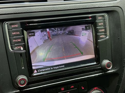 Used 2017 Volkswagen Jetta SE image 33