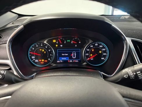 Used 2024 Chevrolet Equinox LT FWD image 27