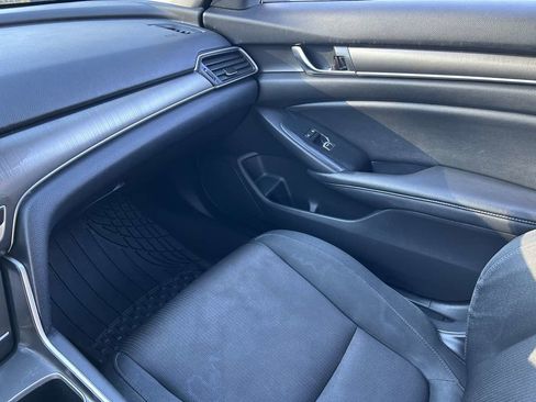 Used 2020 Honda Accord LX image 19