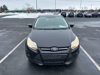 Used 2014 Ford Focus SE w/ SE Winter Package video 2