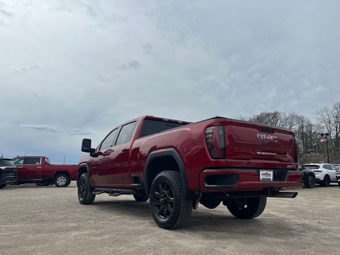 Used 2024 GMC Sierra 3500 AT4 w/ AT4 Preferred Package AWD/4WD image 8