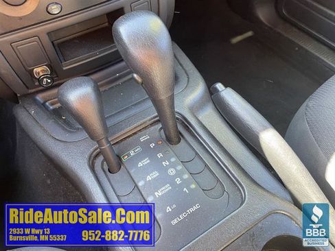 Used 2004 Jeep Grand Cherokee Laredo w/ Convenience Group image 30