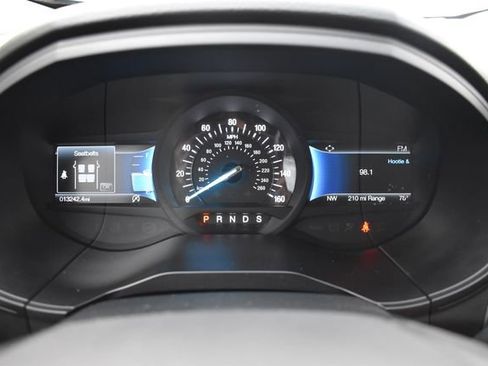 Used 2024 Ford Edge SEL image 31