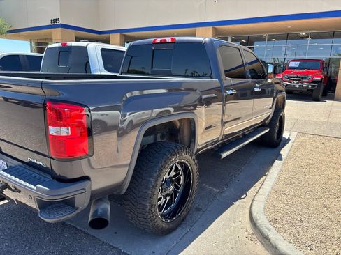 Used 2016 GMC Sierra 2500 Denali w/ Duramax Plus Package AWD/4WD image 6