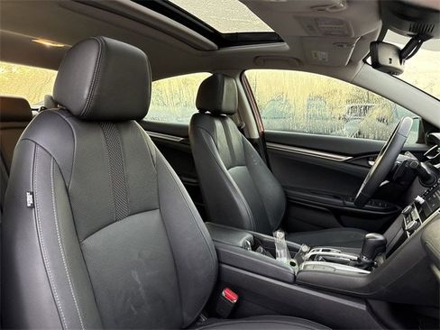 Used 2020 Honda Civic Touring image 18