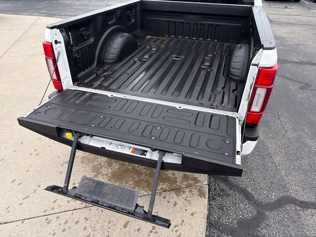 Used 2022 Ford F250 Platinum AWD/4WD image 9