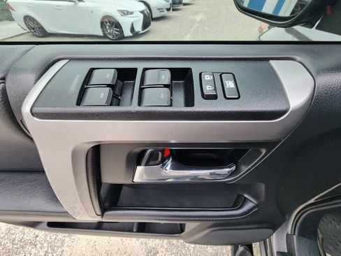 Used 2020 Toyota 4Runner SR5 2WD image 12