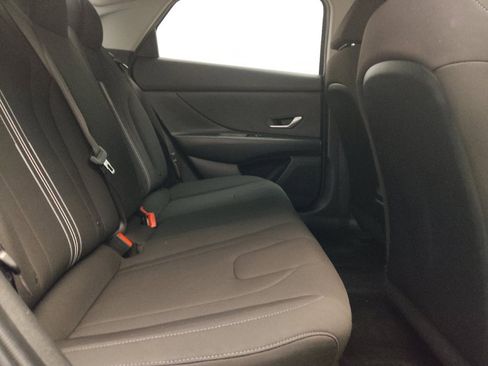 Used 2023 Hyundai Elantra SEL FWD image 19