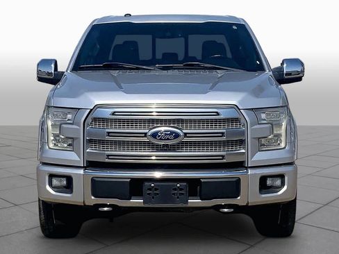 Used 2017 Ford F150 Platinum w/ Equipment Group 701A Luxury AWD/4WD image 3