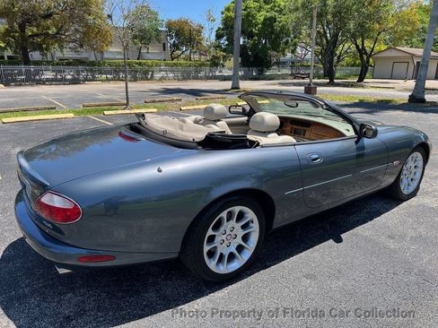 Used 2001 Jaguar XKR Convertible RWD image 4