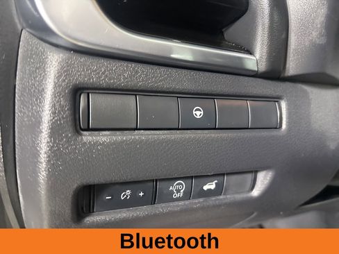 Used 2023 Nissan Rogue SL w/ SL Premium Package image 11