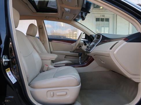 Used 2011 Toyota Avalon image 25