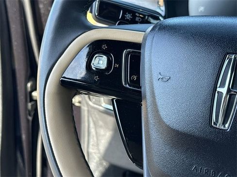 Used 2022 Lincoln Corsair Reserve w/ Elements Package image 35