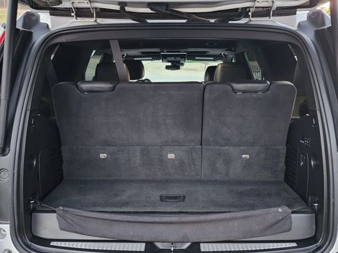 Used 2020 Cadillac Escalade Platinum image 25