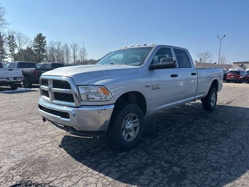 Used 2018 RAM 2500 Tradesman w/ Chrome Appearance Group image 4