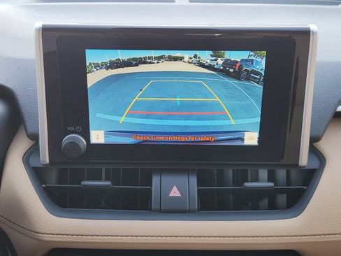 Used 2025 Toyota RAV4 XLE w/ Convenience Package AWD/4WD image 17