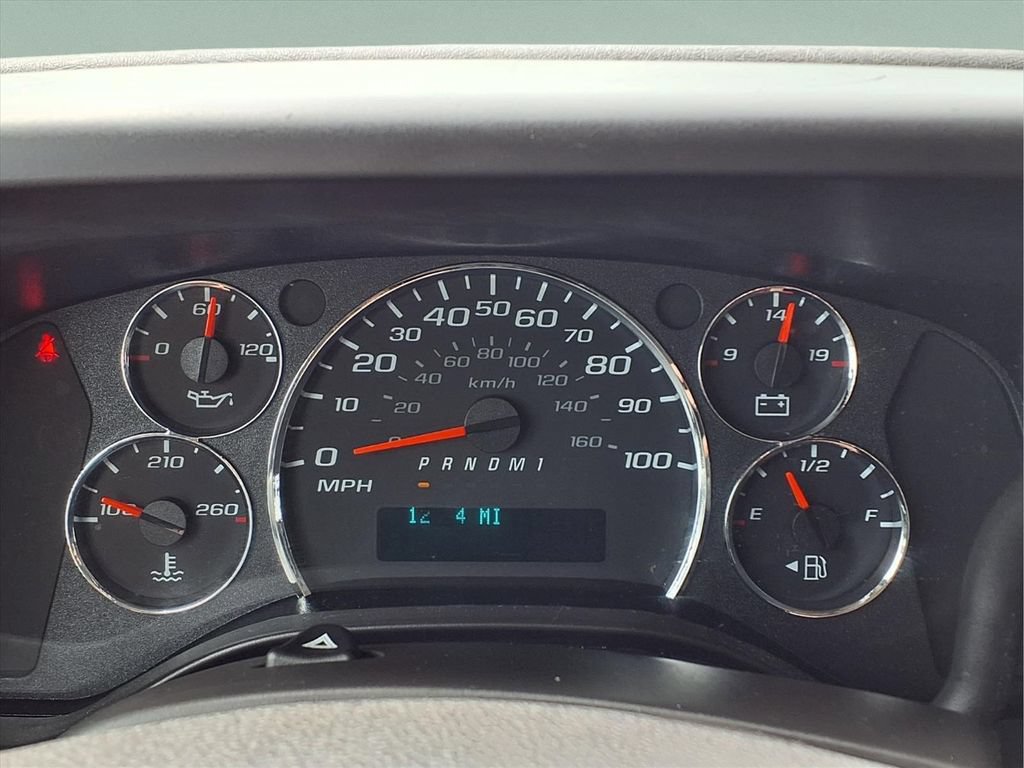 Certified 2025 GMC Savana 2500 w/ Driver Convenience Package RWD image 17