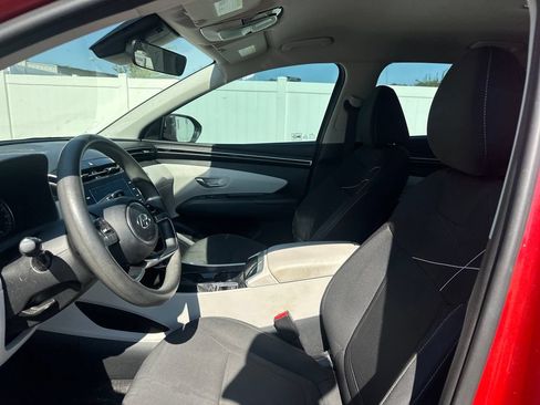 Used 2022 Hyundai Tucson SE FWD image 4