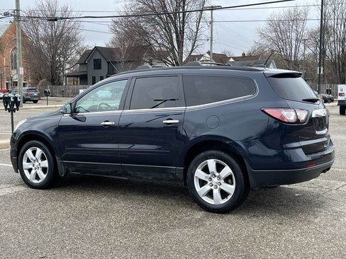 Used 2016 Chevrolet Traverse LT w/ Style and Technology Package image 7