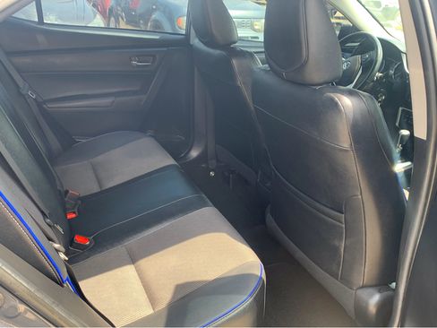 Used 2018 Toyota Corolla L image 17