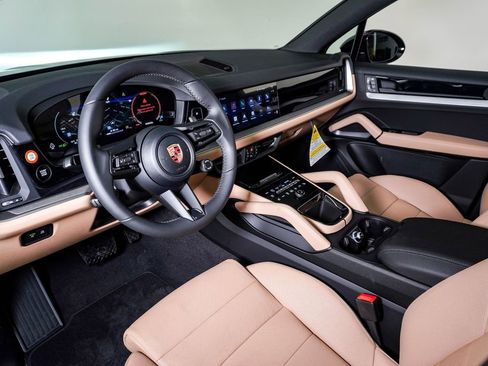New 2026 Porsche Cayenne image 4