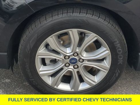 Used 2022 Ford Edge Titanium AWD/4WD image 17
