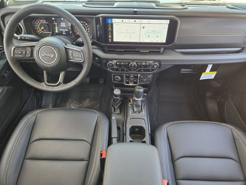 New 2025 Jeep Gladiator Sport image 21