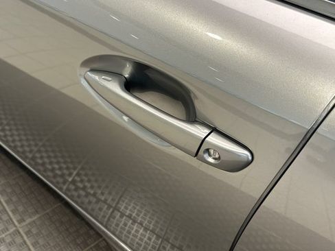 Used 2016 Lexus IS 350 RWD image 10