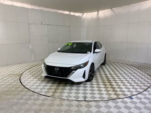 Used 2024 Nissan Sentra SV FWD image 20