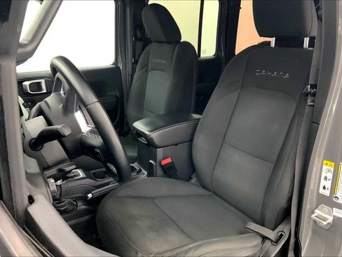 Used 2020 Jeep Wrangler Unlimited Sahara image 21