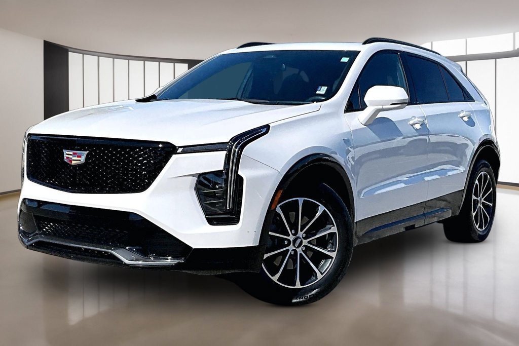 Used 2024 Cadillac XT4 Sport FWD image 1