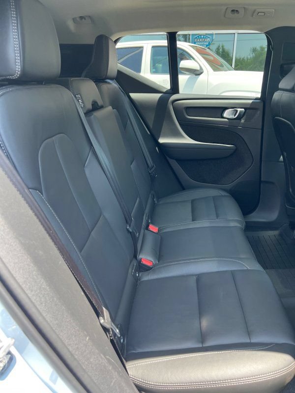 Used 2024 Volvo XC40 B5 Plus AWD/4WD image 14