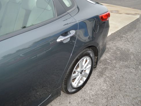 Used 2016 Kia Optima LX FWD image 4