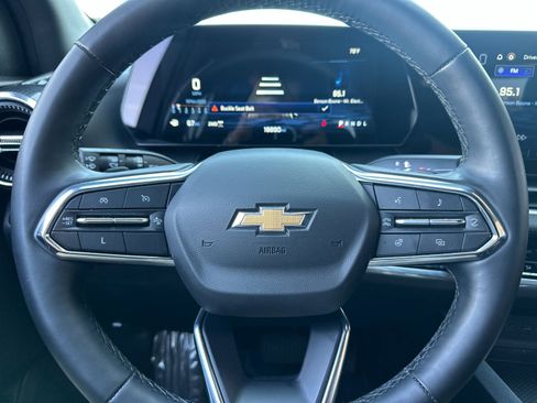Used 2025 Chevrolet Equinox LT w/ Convenience Package II AWD/4WD image 22