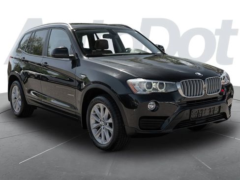 Used 2017 BMW X3 xDrive28i AWD/4WD image 4