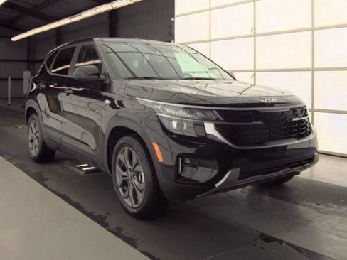Certified 2026 Kia Seltos LX FWD image 6