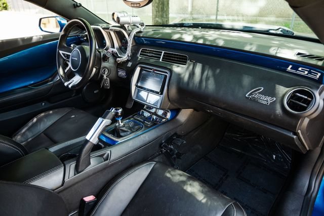 Used 2010 Chevrolet Camaro SS w/ RS Package RWD image 21