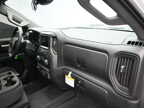 New 2026 Chevrolet Silverado 1500 Custom Trail Boss w/ LPO, Dark Essentials Package AWD/4WD image 37